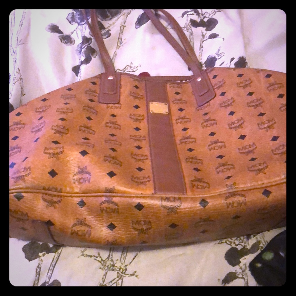 Mcm bag real
